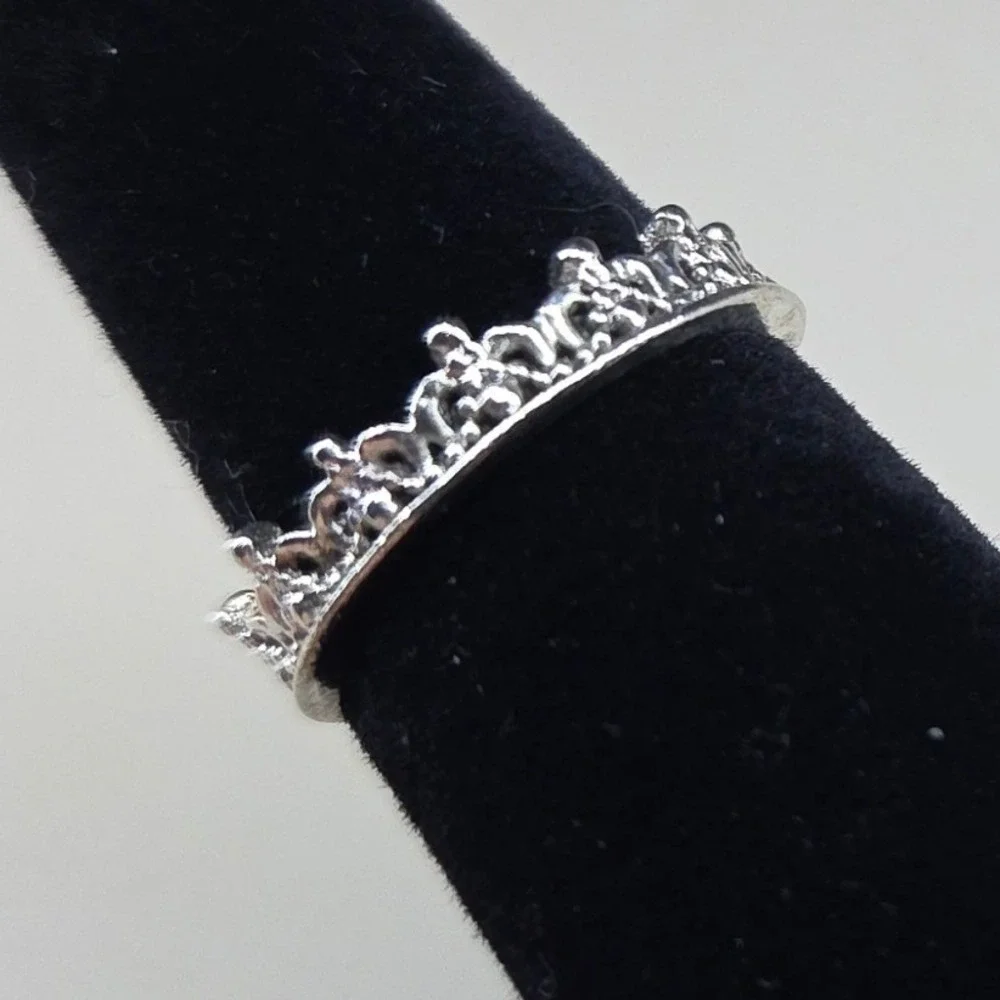 Silver Tone Crown Tiara Band Ring Filigree Princess Stackable Size 7